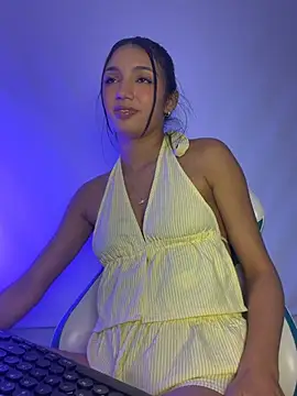 Arianna_Toro_ 在線直播表演