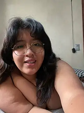 Valm_Vamp's Live XXX Chat