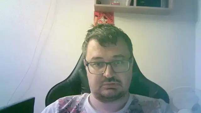 Czat XXX na żywo – SirAbuser