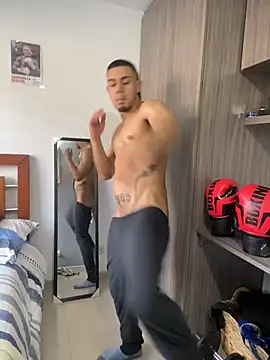 Taylor_DiamondBoy: απευθείας συνομιλία ΧΧΧ