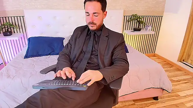 عرض كام Adams_Sanz