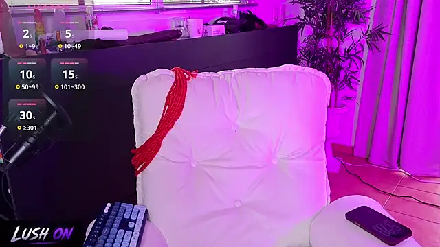 دردشة RealGoddessBellaBlaze الجنسية المباشرة