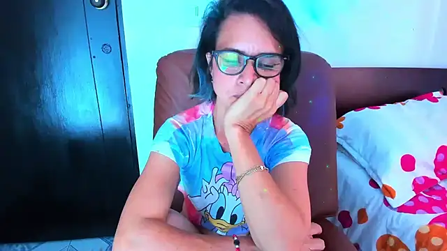 دردشة BrianaGarner الجنسية المباشرة