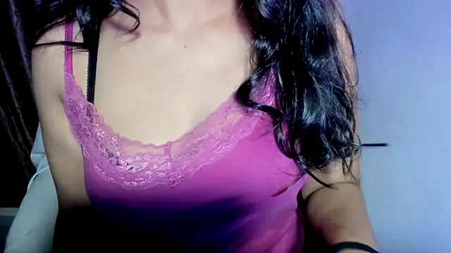 TheShyGirl_ Adlı Modelin Canlı XXX Sohbeti