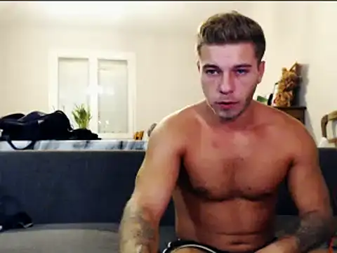 Elkafit28 Chat XXX in diretta
