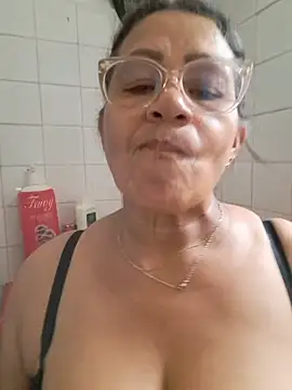 Živý XXX chat Vickyfox_
