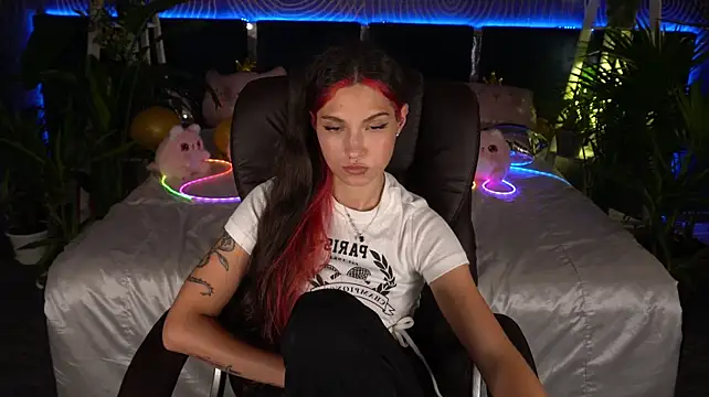 XXX chat uživo modela BabyFlowerr