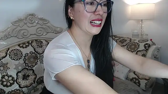 FranciscaVera Chat XXX in diretta