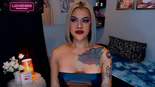 Chatroom XXX en direct de StellaStrong30