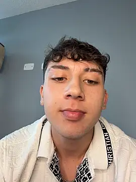 OLIVER_K live XXX chat