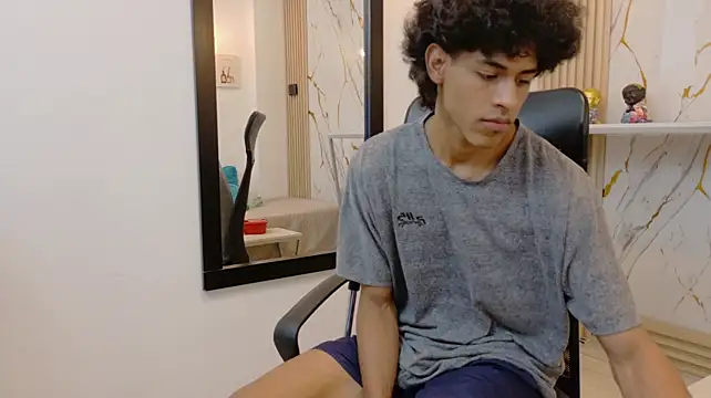 Zayn_Fox32 Webcamshow