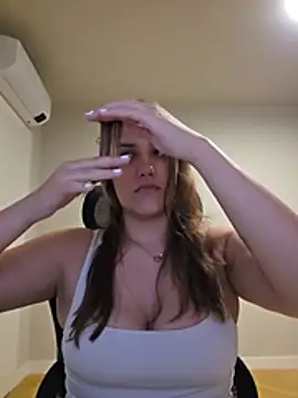MiaRides19 – webcam-show