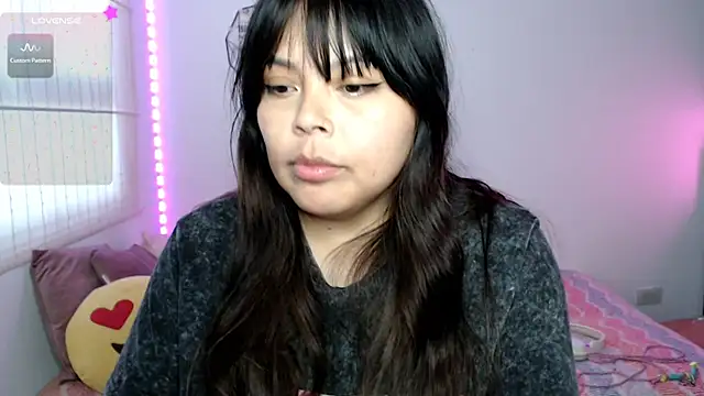 Chat XXX en directo de EllieMoonX