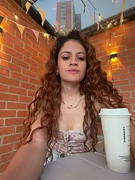 alana15's Webcam Show