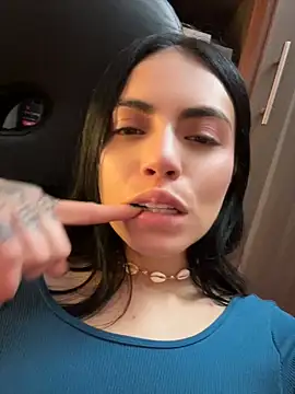 i_am_nina_ – Live XXX-chat