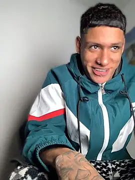 XXX chat uživo modela sebas_cadavid