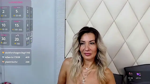 GinaBear Chat XXX live