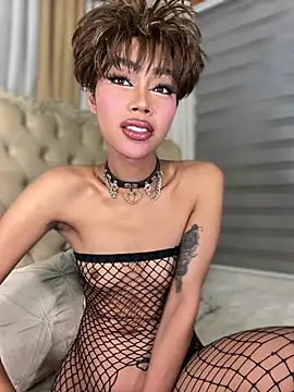 โชว์เว็บแคมของ Innocent_yanixx69