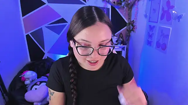 little_emma0: онлайн-секс-чат