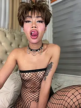 Innocent_yanixx69's Live XXX Chat