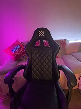 Your_insomniya live XXX chat