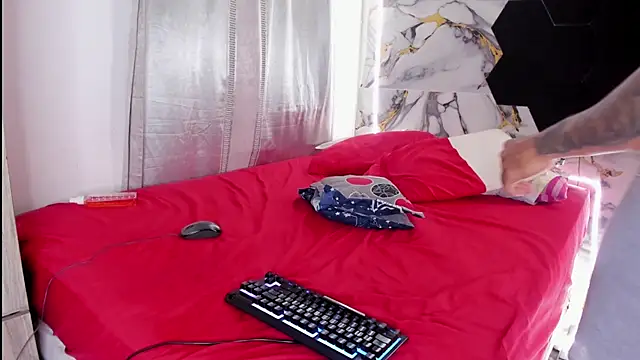 Вебкам-шоу Goldendesirexx__