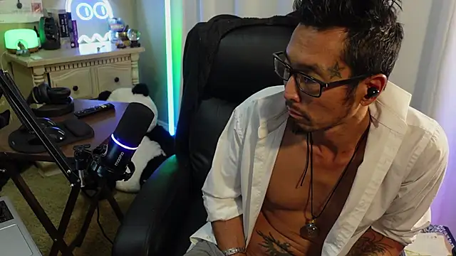 Ghost11_11 Chat XXX in diretta