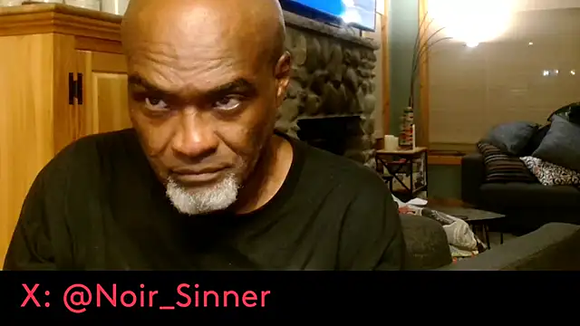 צ'אט XXX בשידור חי של sinnernoir