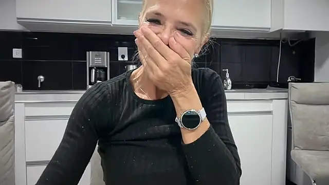 XXX chat uživo modela Reyna63