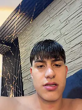 Lander_Cruz – Live XXX-chat