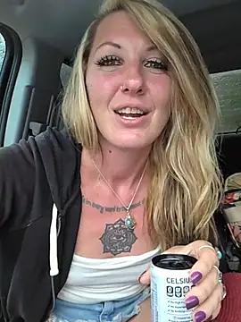 Chat XXX ao vivo de SheIsSomething