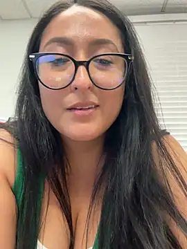 Goddessxxrosexx Adlı Modelin Canlı XXX Sohbeti