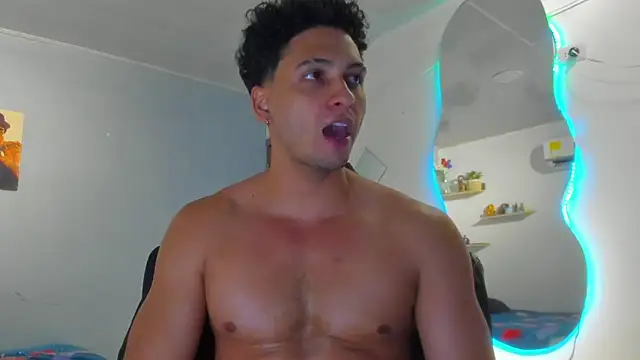 Kris_Khalifa69 live XXX chat
