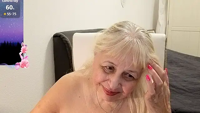 SusiLifeXXX's Live XXX Chat