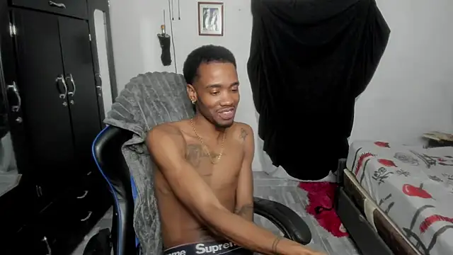 Kofi_exotic_2 – Live XXX-chat