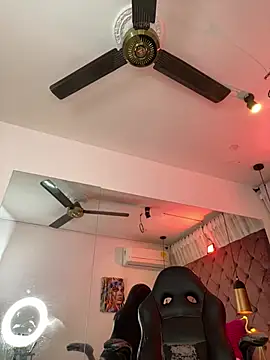 Živý XXX chat Auri__