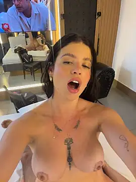 Rafaellaz Live XXX-Chat