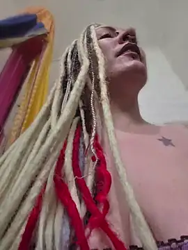 Chatroom XXX en direct de PinkTheHawk