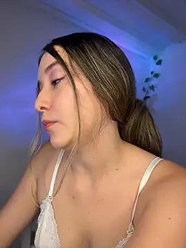 Sarisloves Live XXX-chat