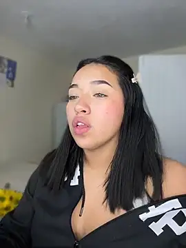 Issa_rodriguez Live XXX Chat