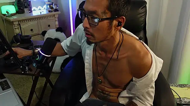 Chatroom XXX en direct de Ghost11_11