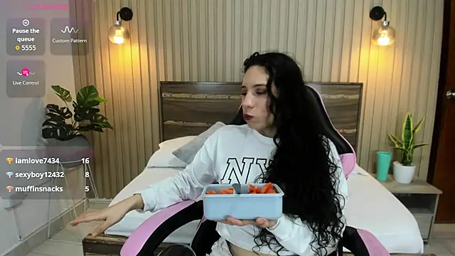 Chat XXX en directo de valeryn__rosse