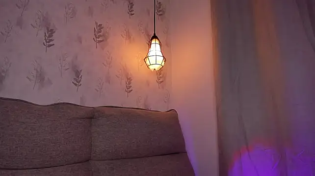 perla7777 Adlı Modelin Canlı XXX Sohbeti
