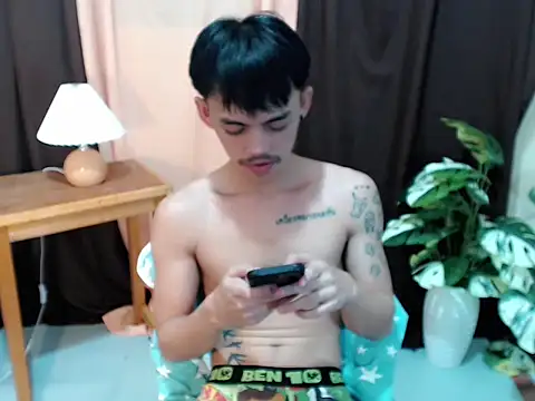 urhunky_boy Pertunjukan Webcam