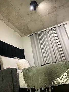 Mercedes_555 Webcam show