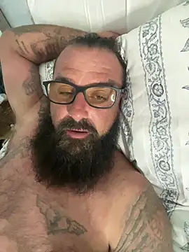 alphareign85 – Naživo XXX chat