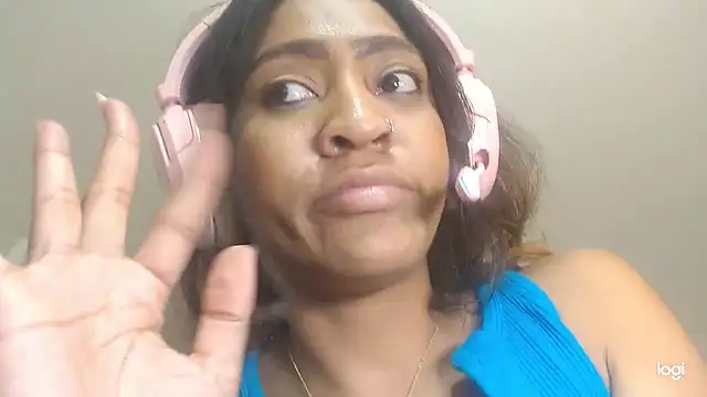 Linda_Douglas2のライブXXXチャット
