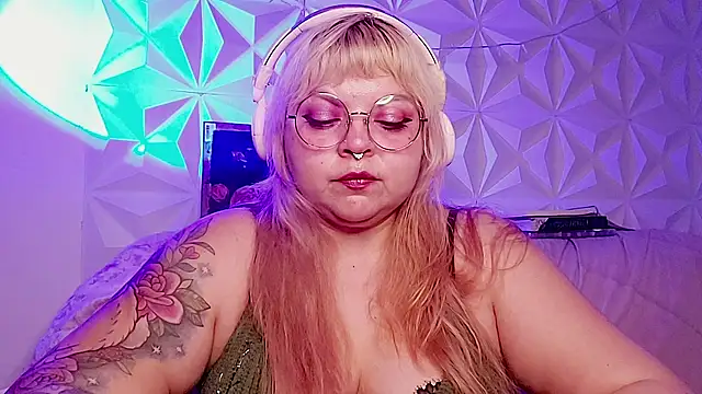 Satyn_doll Adlı Modelin Canlı XXX Sohbeti