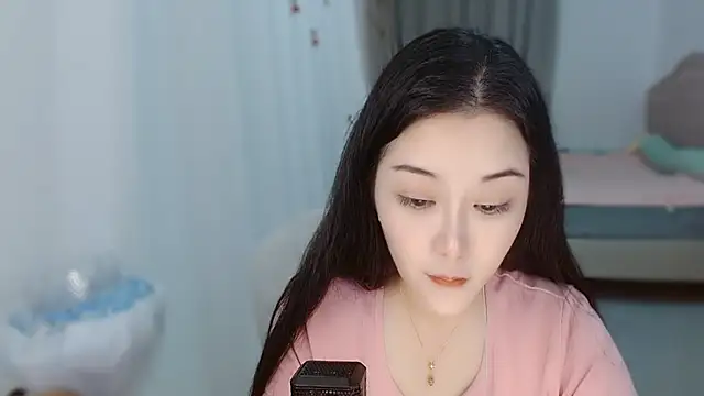Amy-cnbaby 即時 XXX 聊天
