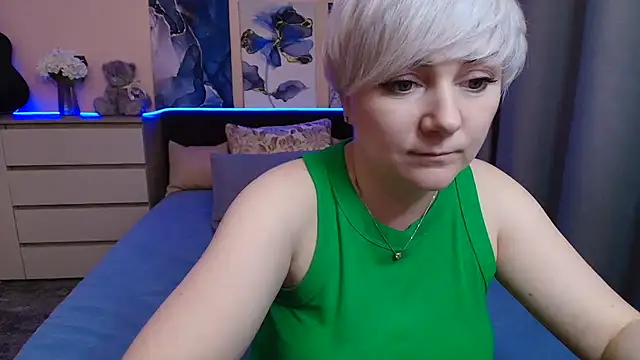 XXX chat uživo modela BlondPearl